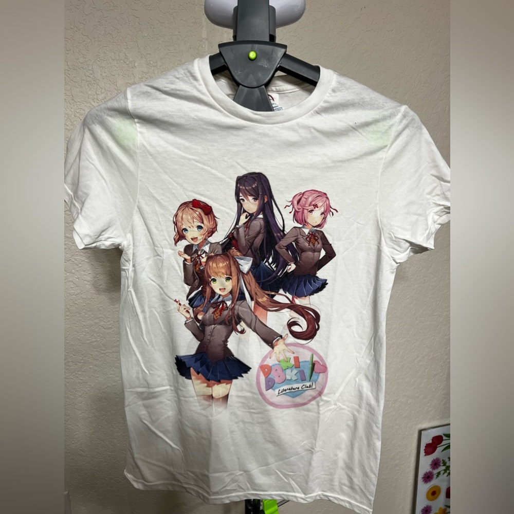 Graphic T-Shirt h”Doki Doki”